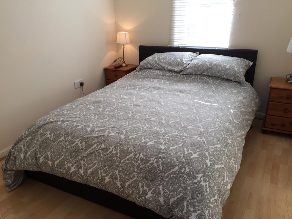 8 Varis Apartments Форрес Экстерьер фото